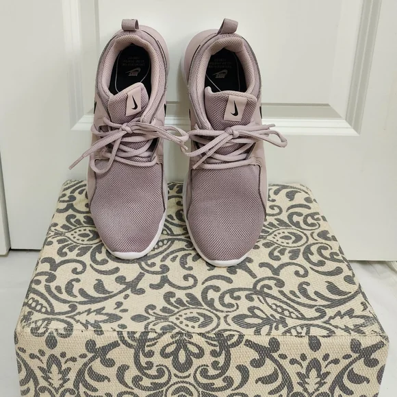 Nike Tessen Particle Rose Running Sneakers - Picture 4 of 5